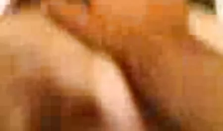 Una cagna giovane procace succhiare il cazzo negro di lesbiche film gratis spessore