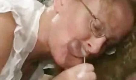 Due lesbiche accarezzando guardare gratis film porno pussi essi