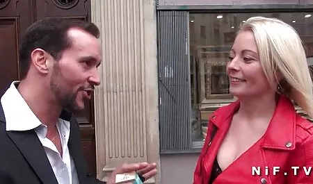 La filmini sexi gratis gente versando lo sperma sul bambino
