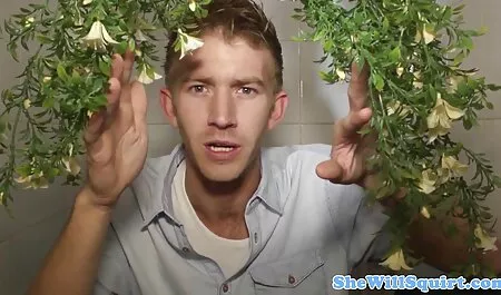 Quel bambino video gratis di porno entra nel pene di gomma spessa