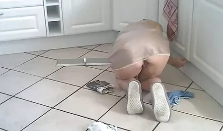 Ragazza succosa mostrando film porbo gratis figa