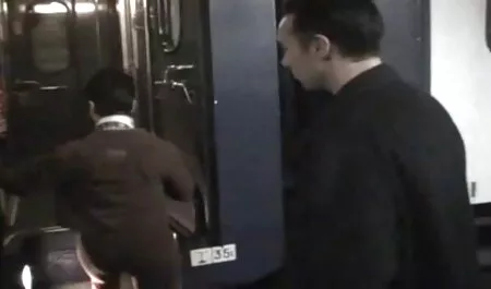 Brunetta carino video pompini gratuiti Masturbazione lei vagina in bagno