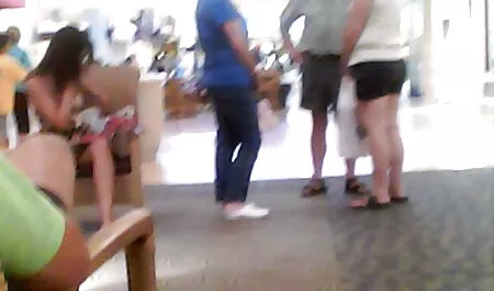 Donna tedesca avvitando la figa vorrei vedere un porno gratis con un dildo e succhia il pene per il suo amante