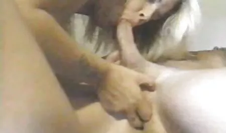 Un ricco zio film super porno gratis ha preso una giovane bionda per soldi e scopata