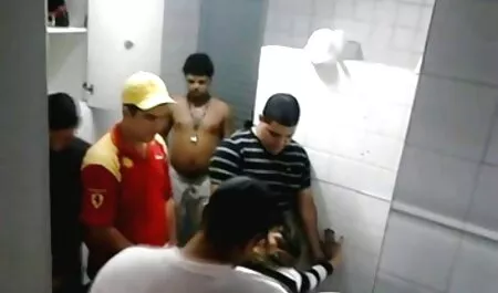 Una ragazza di 18 anni lo diede a suo zio e non se ne pentì affatto. Ora sa video brazzers gratuiti che il sesso con un uomo esperto del più interessante e divertente che con i coetanei