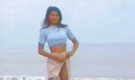 Giovane asiatica film per adulti gratuiti ama succhiare e bere sperma