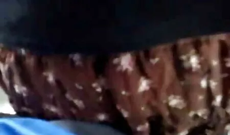 Meglio portare una macchina fotografica nelle proprie mani e coraggiosamente film porno gratis con donne pelose fotografare Trio duro da un giovane ansioso di questo.