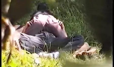 Blondie vedere video gratis porno scopata da amico sul divano in pelle