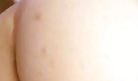 Sperma spalmato sul film porno gratis di nonne viso asiatico
