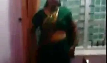 Grande Dai seni mulatto video hard italiani gratuiti succhia cazzo