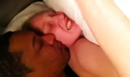 Due brune sono film porno gratis per android piene di passione e un uomo