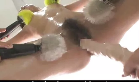 La bionda film porno gratis casalinghi succhiare il suo fidanzato sul divano