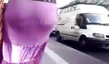 Una bionda con gli stivali piuttosto trova porno film italiani gratis attratta dal culo, questa cagna urla solo a causa di un orgasmo