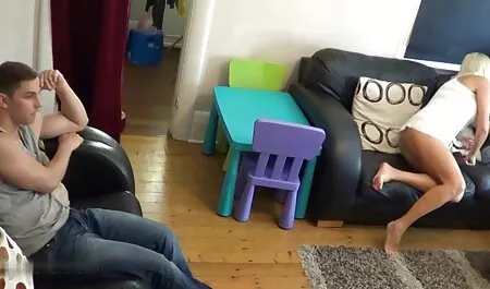 Gemiti di uomini duri gay e video hard free amatoriali li accarezza