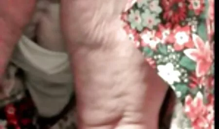 Nonna lesbica insegna nipote Lesbiche video porno gratis di italiane carezze