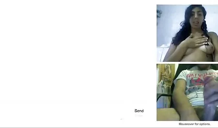 Bionda dolce si masturba davanti alla xxx gratuiti telecamera