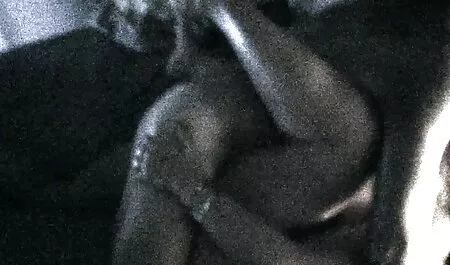 Muscoloso uomini con filmati gratis hard difficile crushing brunetta procace e pouring lei tette con sperma