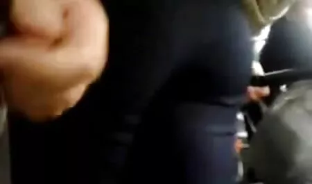 Il regista di sexy avvitando i suoi subordinati nel suo ufficio, Leccare il pene amatoriali hard gratis elastico, lui la depose sul tavolo, sedersi su di esso e scopare l'uomo duro.