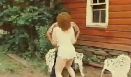 Una bella bruna si masturba la sua film hard gratis amatoriali vagina