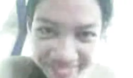 Ragazza asiatica calda come non videoporno in hd gratis solo succhiare, ma anche fare sesso con piena passione