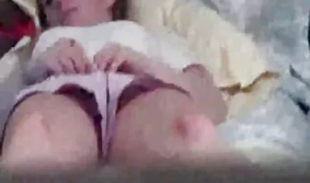 Cleopatra succhiare film porno gratis giapponese il cazzo anaconda e bere sperma