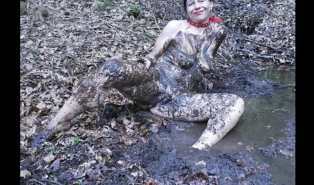 La ragazza sta aspettando una prova della forza del reale. Un uomo russo sano schiacciare il bambino bastardo non è nascosto, costringendolo a piagnucolare e urlare ad alta voce quando sphinker sua crepa sotto la pressione film porno da vedere gratis del pene che è grande.