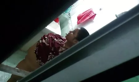 La scopa senza rimuovere i filme porno gratuiti pantaloni sottili