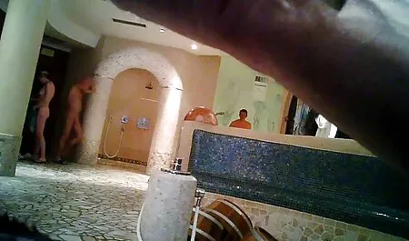 Vecchio stuzzicare un giovane tettone video gratuiti studenti