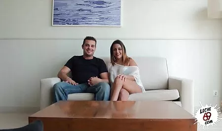 Amante bdsm Bionda Legato sedersi film orge gratis in una gabbia e attendere per la punizione