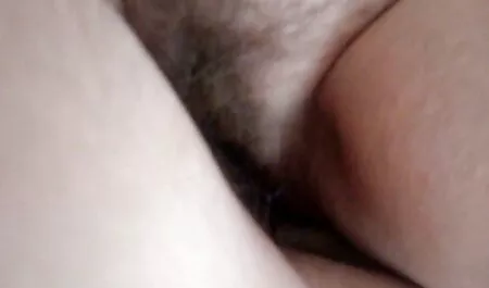 L'uomo porno vecchie troie gratis si chinò su sua moglie in bagno