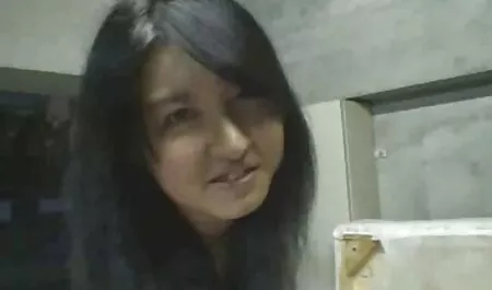 Grande procace screwing un siti di film porno gratis ragazzo in la sua casa