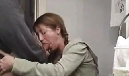 Coppia marrone film porno da vedere subito gratis scopa sul balcone