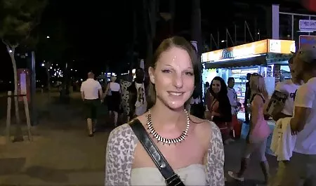 Una bella ragazza sa video sessi gratis come sedurre. Cammina per casa, potrebbe saltare in cima al tavolo, allungando le gambe sottili e mostra quanto sono belle le crepe e come gli piacciono gli yanks.