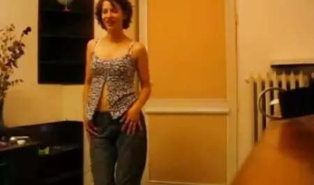 La film porno gratis over 50 ragazza che balla nuda, e la telecamera stava registrando