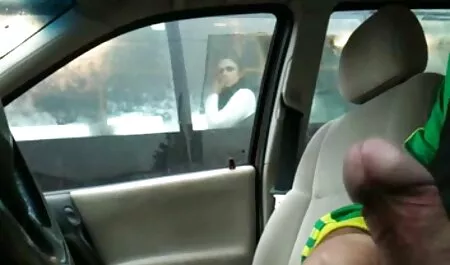Quel ragazzo dovrebbe sposare una porno gratis da guardare ragazza che è più grande di lui, almeno uno divertente, lei ha una figura notevole