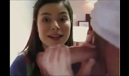 Una ragazza zingara giovane film gratuiti pornografici piace scopare come una troia piena di lussuria